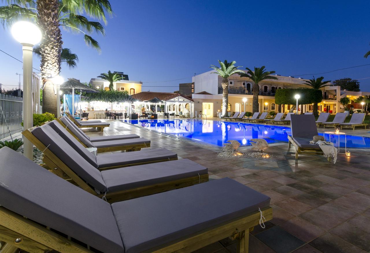 Stelios Gardens Hotel มาเลีย ภายนอก รูปภาพ