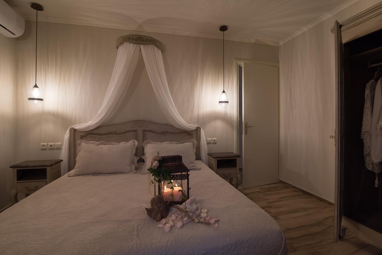 Stelios Gardens Hotel มาเลีย ภายนอก รูปภาพ